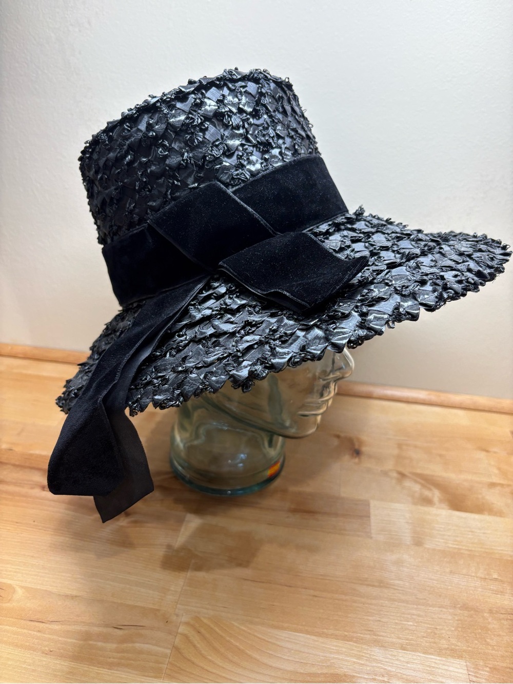 Black Textured Wide Brim Straw Hat with Velvet Ribbon